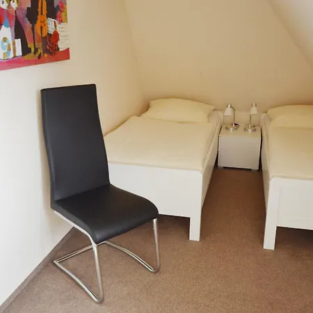 Reetdachhaus 6, Inkl 2 Parkplaetze Feriehus Femern