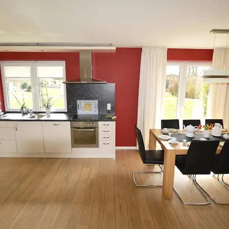 Reetdachhaus 6, Inkl 2 Parkplaetze