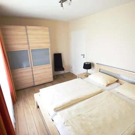 Reetdachhaus 6, Inkl 2 Parkplaetze *