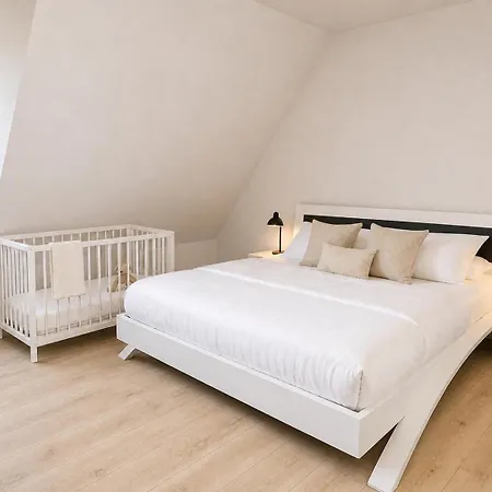 Reetdachhaus 6, Inkl 2 Parkplaetze * Femern