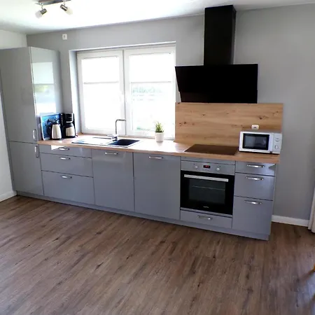 Feriehus Reetdachhaus 6, Inkl 2 Parkplaetze *
