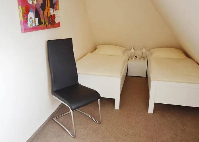 Reetdachhaus 6, Inkl 2 Parkplaetze Vakantiehuis Fehmarn